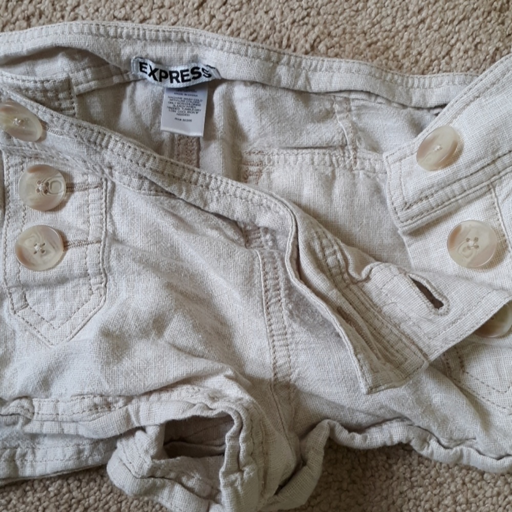 Shorts - Picture 4 of 4